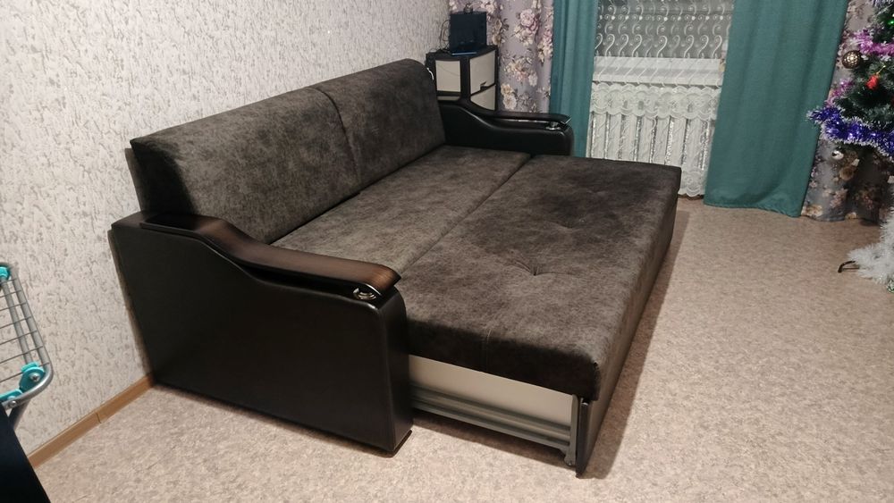 Продам диван 220000