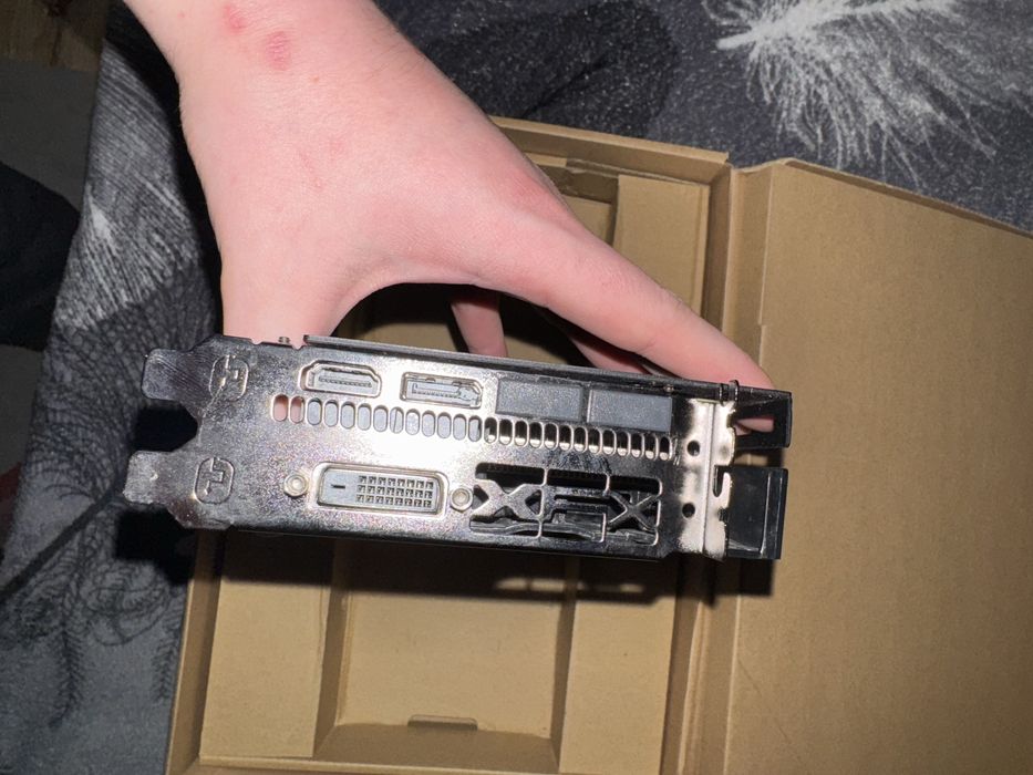 Placă Video XFX Radeon RX 580 GTS XXX Edition 8GB