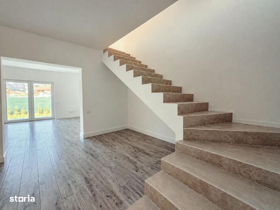 De vanzare Parte de Duplex, zona Centru.
