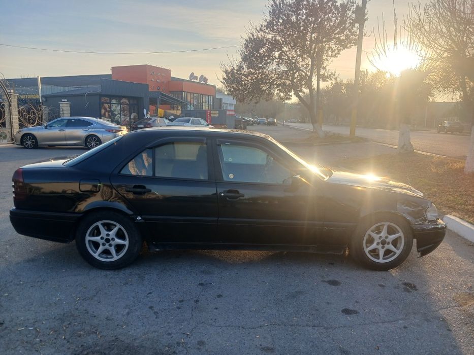 Продаётся машина