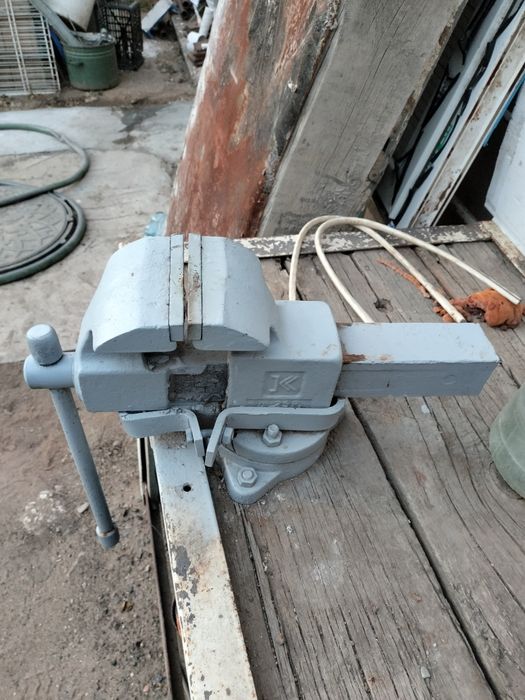 Продам Тиски советские