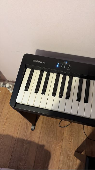 Pian digital Roland FP-10 (88 clape grele) – Stare impecabilă / Ca nou