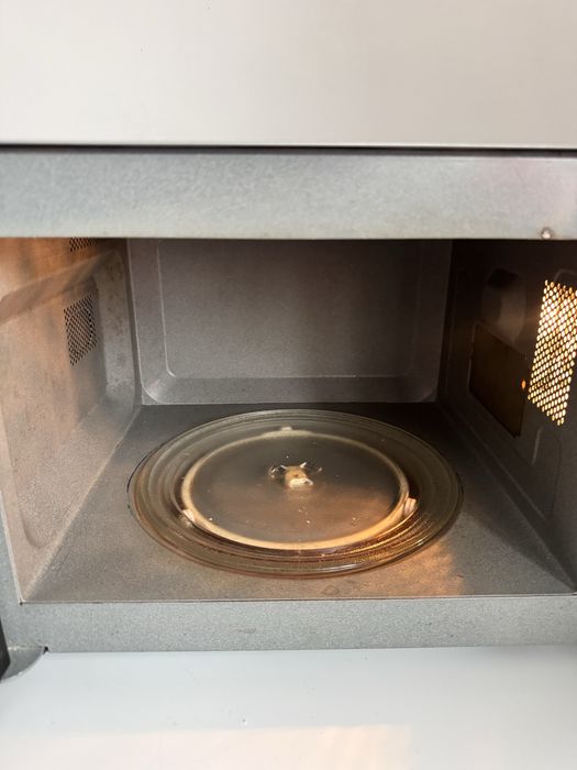 Продам микроволновку panasonic