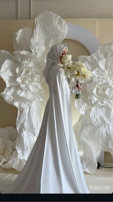 Фотозона с объемными цветами