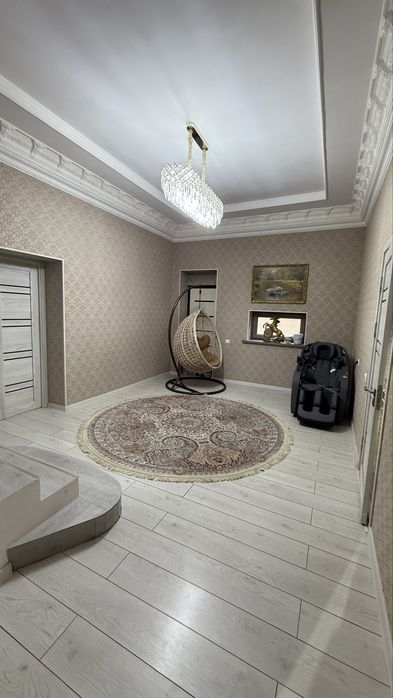 Продаю дом метро Максима Горького, 6-ти комнатный, 350 кв, 5 сот