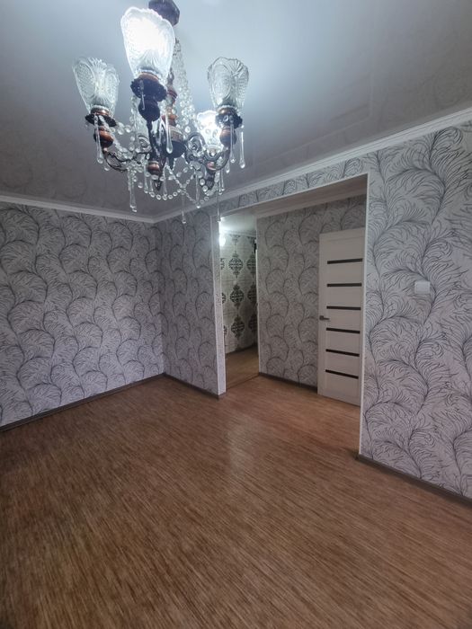 Продам квартиру 2-х ком. 4 этаж