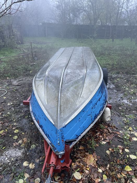 Vand barca de aluminiu 4,3 m+ motor