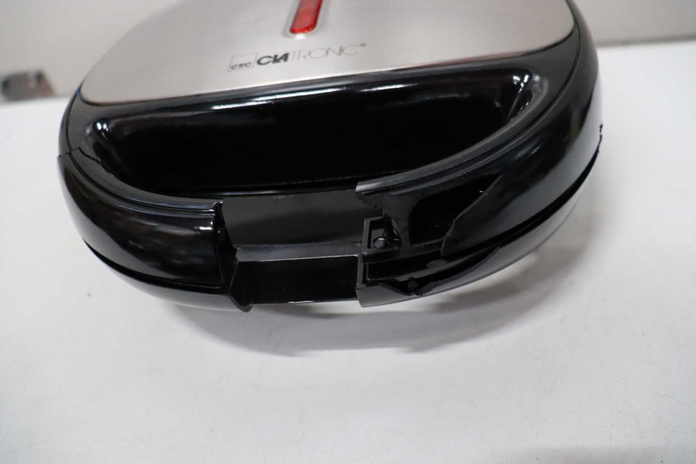Clatronic 3670 3в1, 800W, Тостер, гофретник, контактна скара, с ДЕФЕКТ