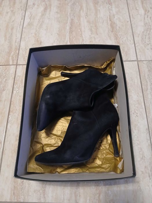 Ghete din piele culoare negru