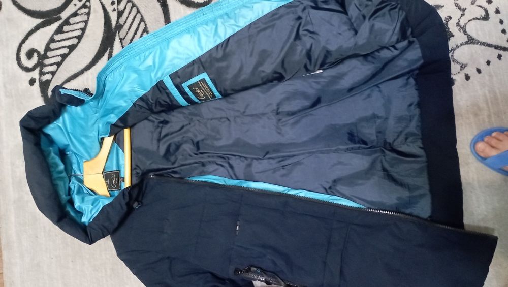 Продам пуховик р-р 48-50