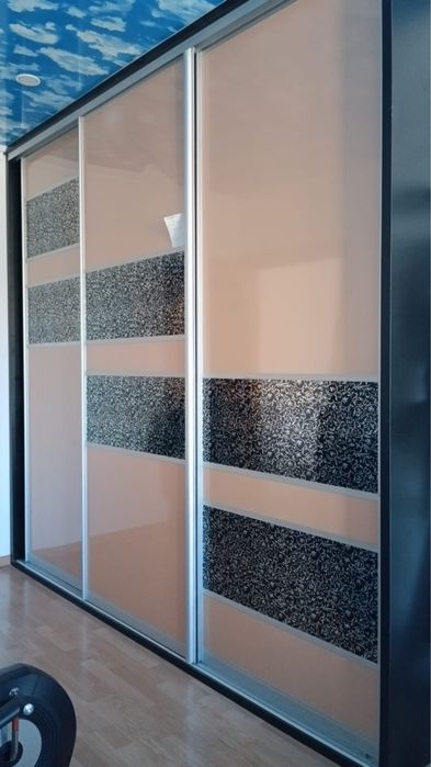 Продам шкаф купе