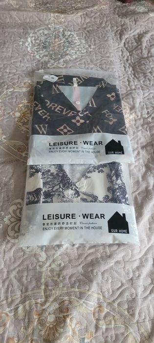 Продам новые туники