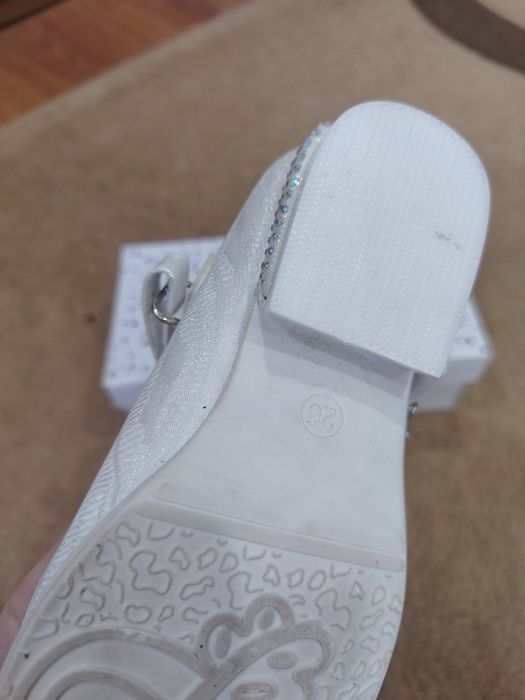 Продам туфли детские