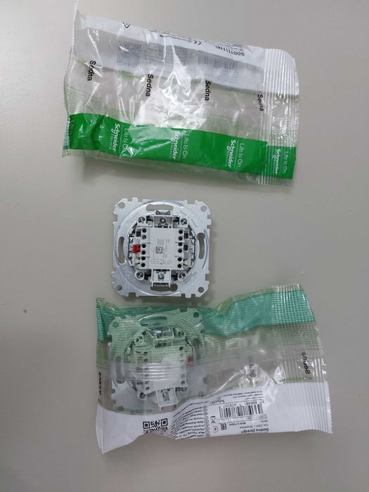 2 buc. Buton cap scara 10A cu indicator de localizare albstru, alb, SDD111116L, Sedna Design, Schneider
