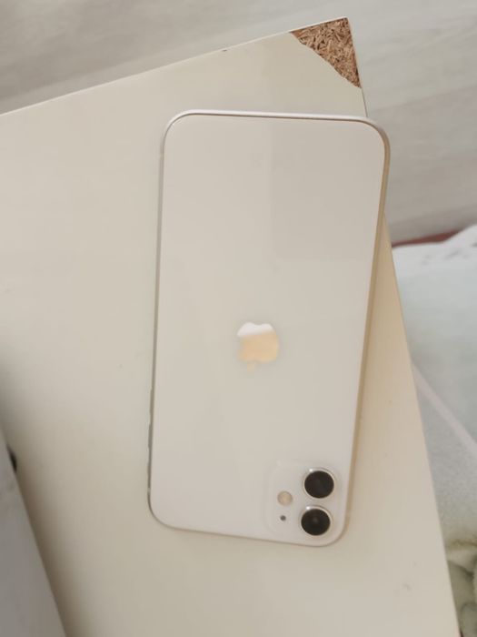 Iphone 11 белый бу