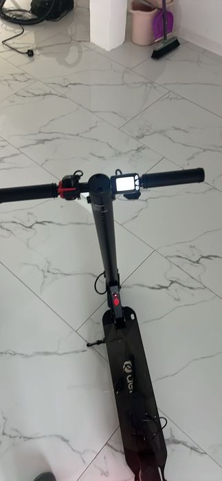 Vand trotineta electrica 700 lei