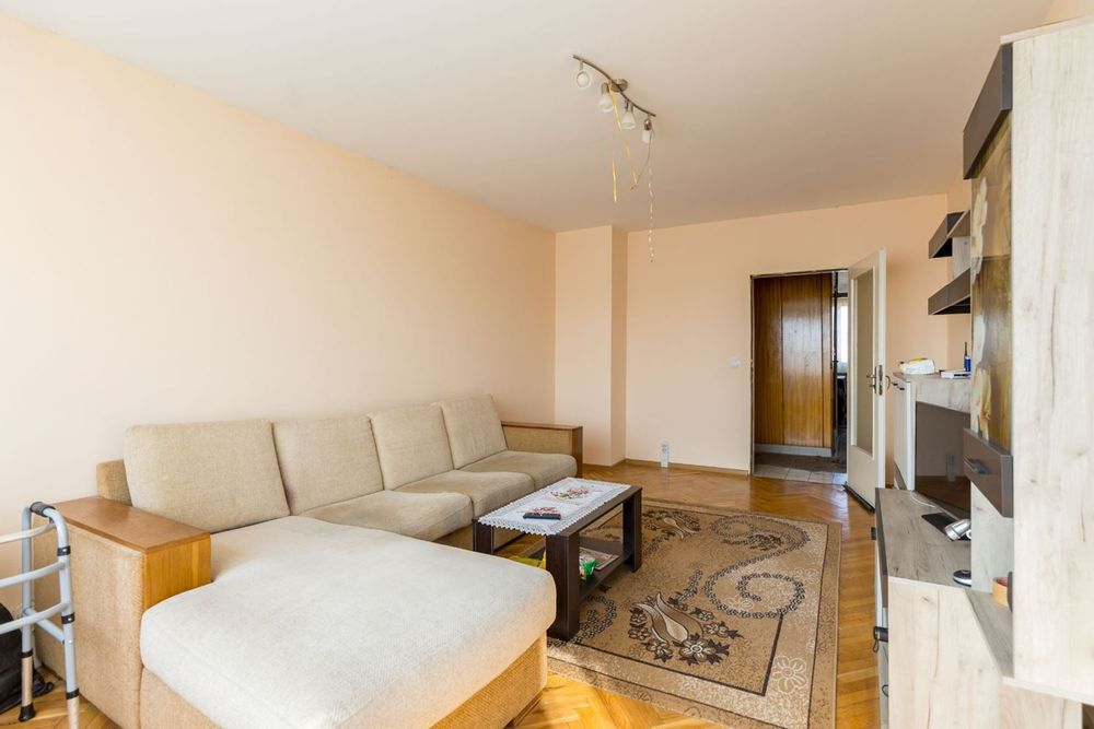 3-стаен в Плевен-Широк център площ 87 цена 135000