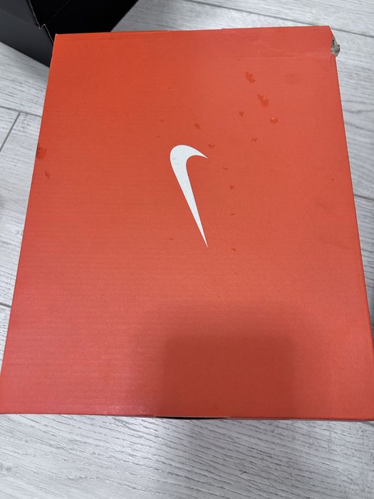 Adidasi nike marimea 36.5