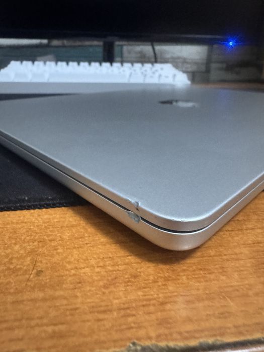 Apple MacBook Air 13" M2 256GB 8GB 8 Core