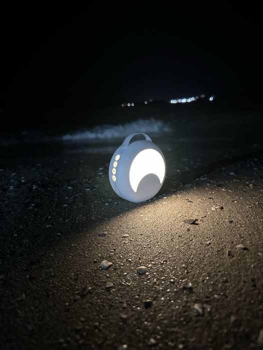 Искате ли бебчето ви да заспи за 10 мин. Машинка за бял шум с 30 мелод