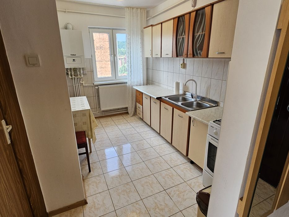 Vând apartament 2 camere, mobilat