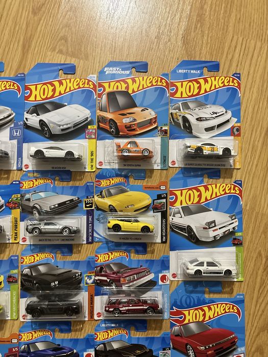 Коллекция HotWheels