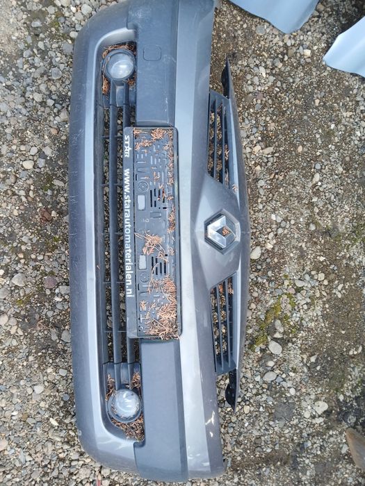 Bara Spoiler Fata Renault Megane2 din 2005