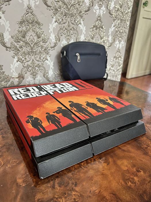 PlayStation 4 slim + 3 дисков