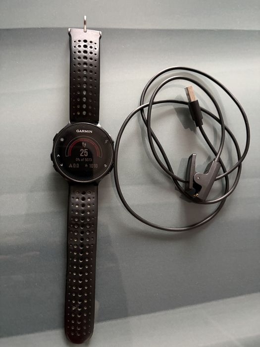 Garmin ForeRunner 235