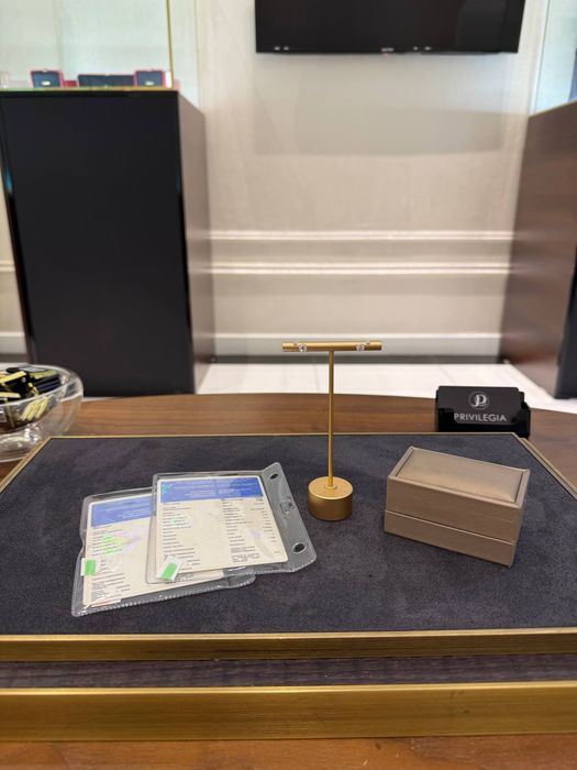 NEW Серьги с бриллиантами 0,84CT