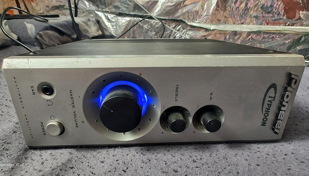 Typhoon Multimedia Amplifier

Работещ, в много добро състояние !
40лв