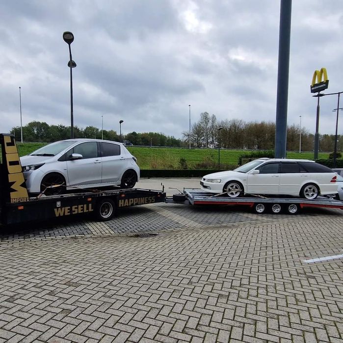 Пътна помощ, самосвал с кран.