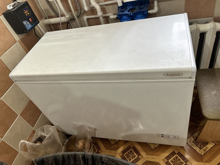 Продам морозильную камеру 100/52