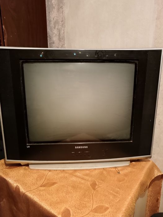 Продам телевизор