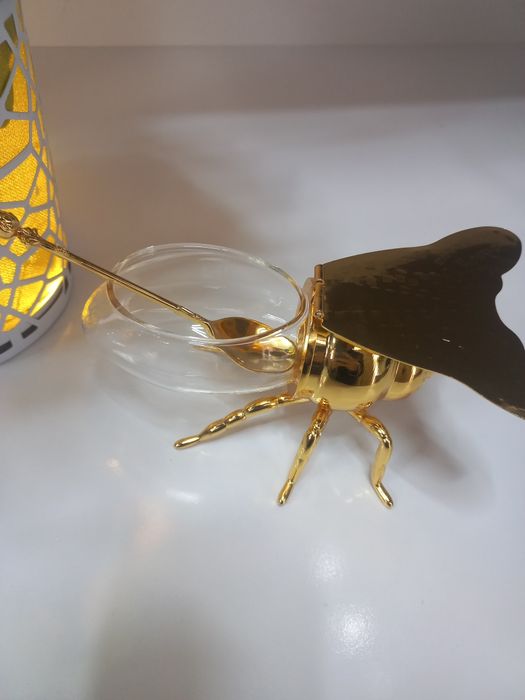 Asal solish uchun maxsus asal idish