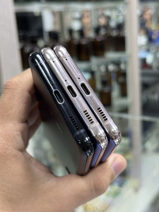 samsung s21+ 8/256Gb