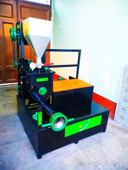 Макарон ишлаб чикарадиган станок