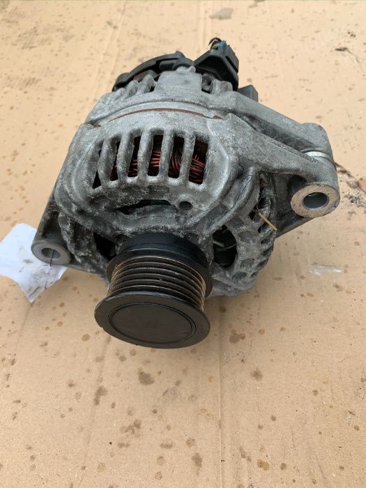 Alternator Opel Astra H 1.9 Diesel