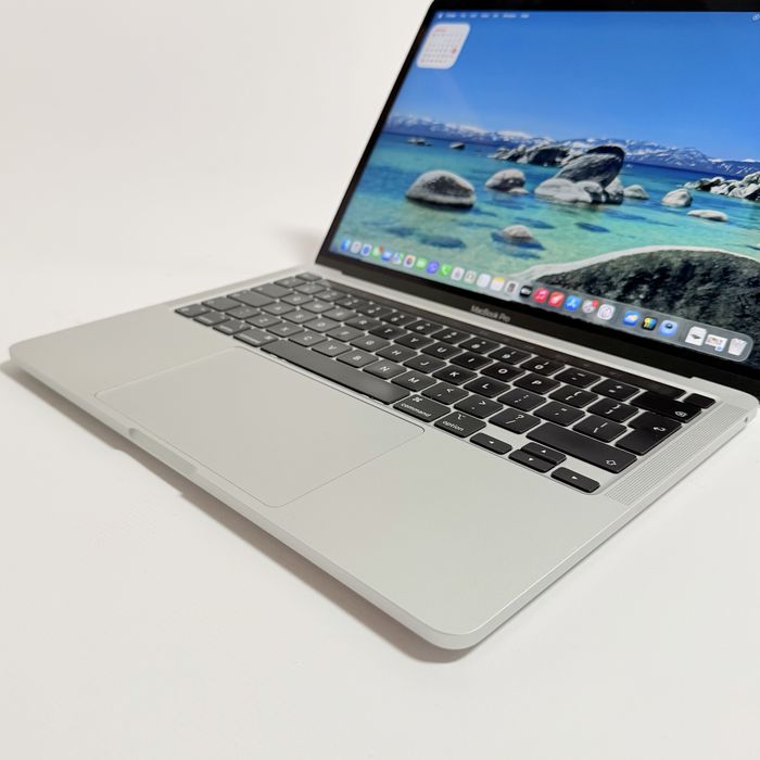 MacBook Pro 13 M2 Silver 256GB 2022