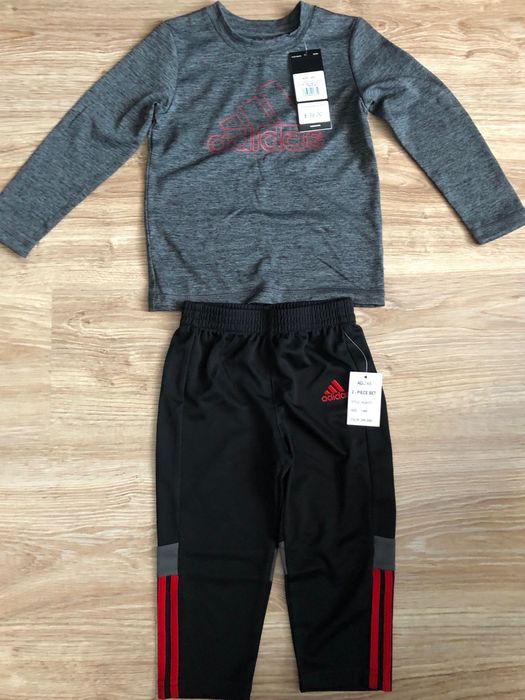 Adidas оригинално екипче 12-18 м