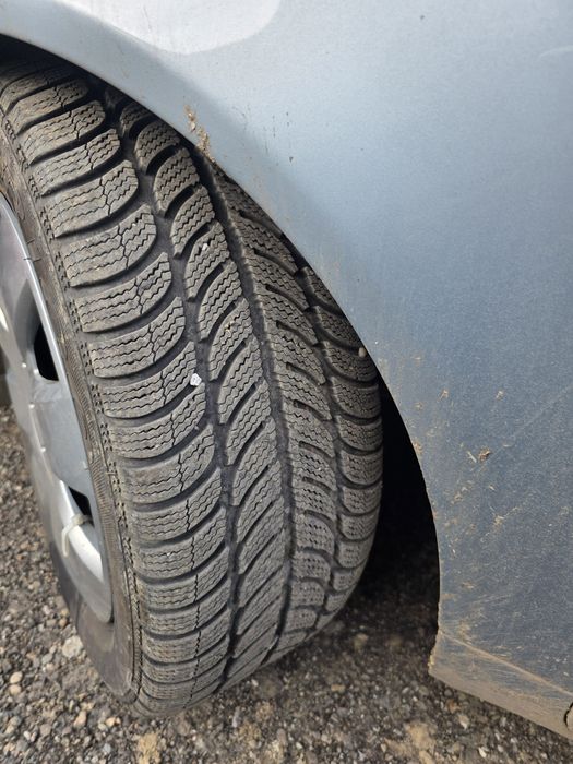 Vand cauciucuri iarna + jante