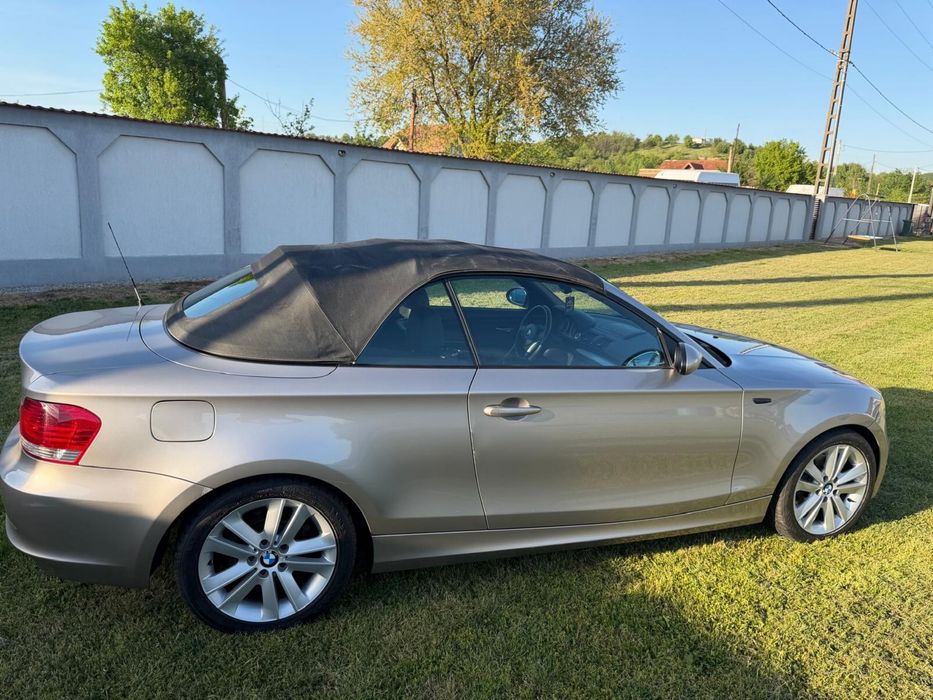 BMW seria 120 E88 177 CP