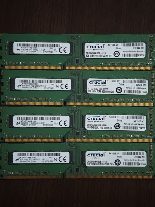 DDR3 1600 Mhz, placute de 8GB si 4GB, in total 96GB DDR3 si o placuta DDR4 2133 de 4 GB