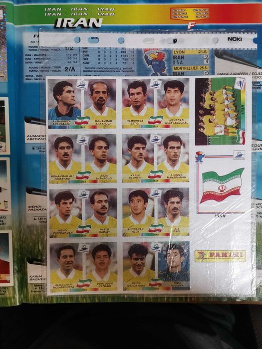 Album Panini World Cup France 98 – aproape complet (doar 5 stickere lipsa) include IRAN