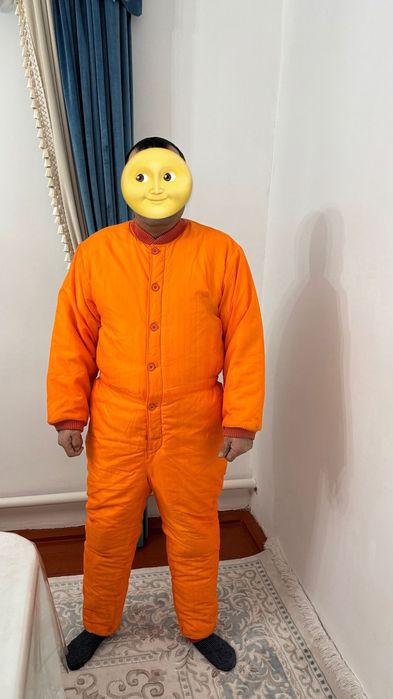 Продается комбинезон зимний, оригинал