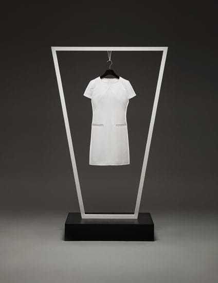 suport/stender metalic de haine cu umerase confectii metalice de top