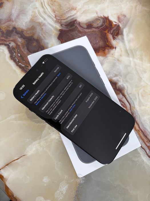 Vand Iphone 15  - 128 GB - Negru