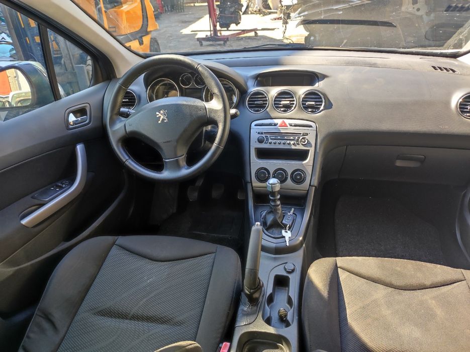 На части!!!Пежо-308,1.6HDI-109к.с.