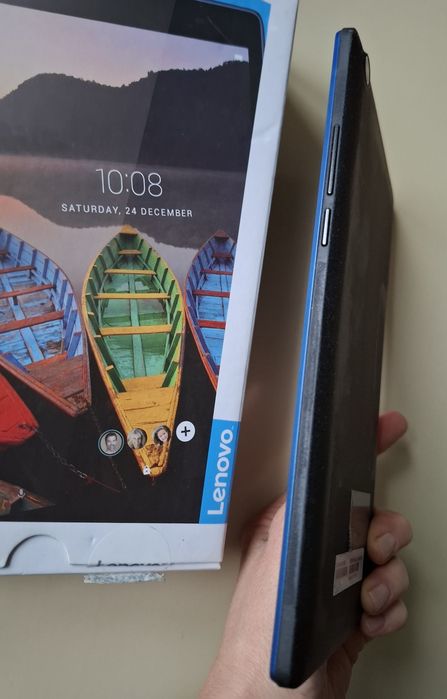 Таблет Lenovo Tab 3  8"  RAM 16GB Black