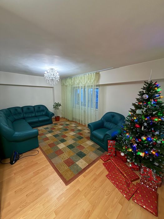 Apartament 3 camere decomandat ( bloc 1992 ) zona Nicolina ( LIDL )